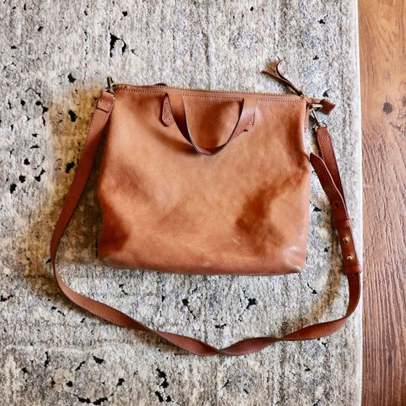 Madewell Handbags - Madewell Zip Top Crossbody- English Saddle